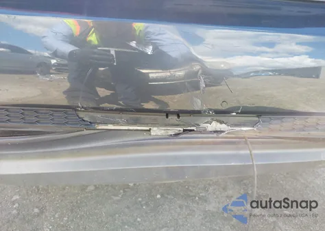 2018 Audi A4 2.0T Tech Ultra Premium/2.0T Ultra Premium z USA, uszkodzony, nr VIN WAUKMAF43JA210310